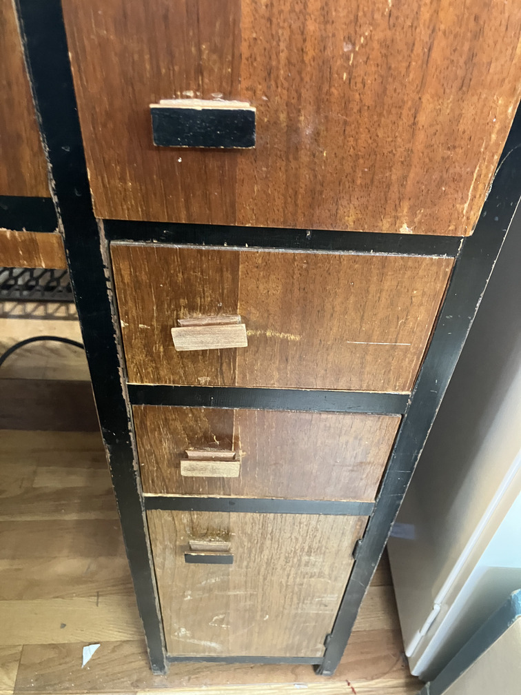 Cabinet drawers